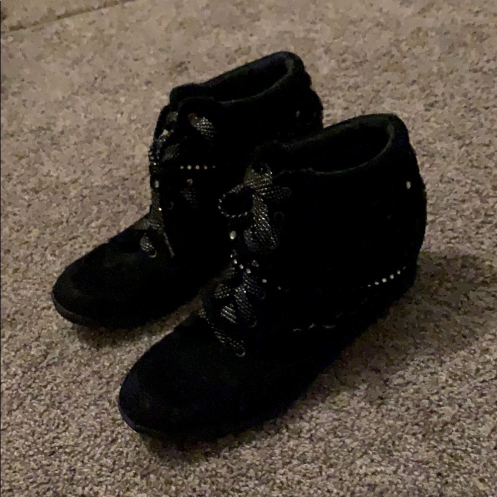 Size 9 Justice heels